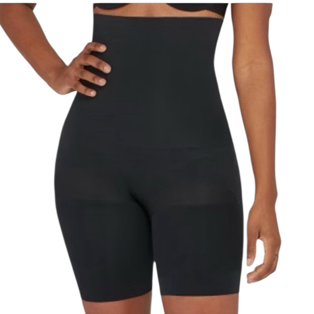 Spanx Rib Cage Full Short Shapewear
 in Black